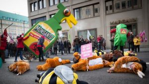 Read more about the article El contraataque: Monsanto vs. la agencia de investigación contra el cáncer
