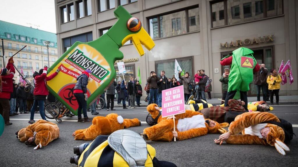 En este momento estás viendo El contraataque: Monsanto vs. la agencia de investigación contra el cáncer